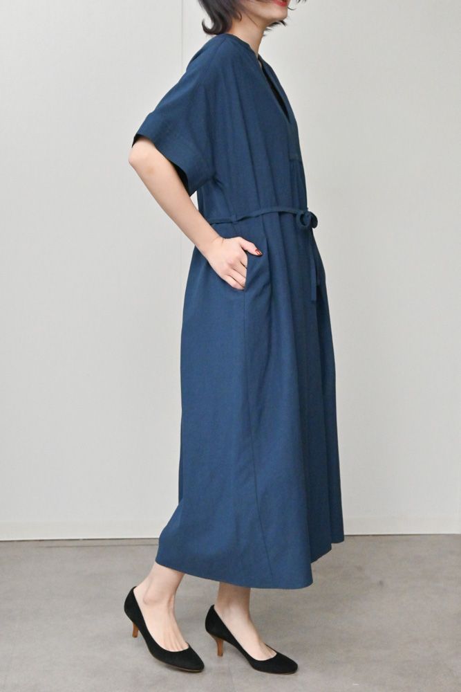 キーネックショートスリーブワンピース ダークブルー