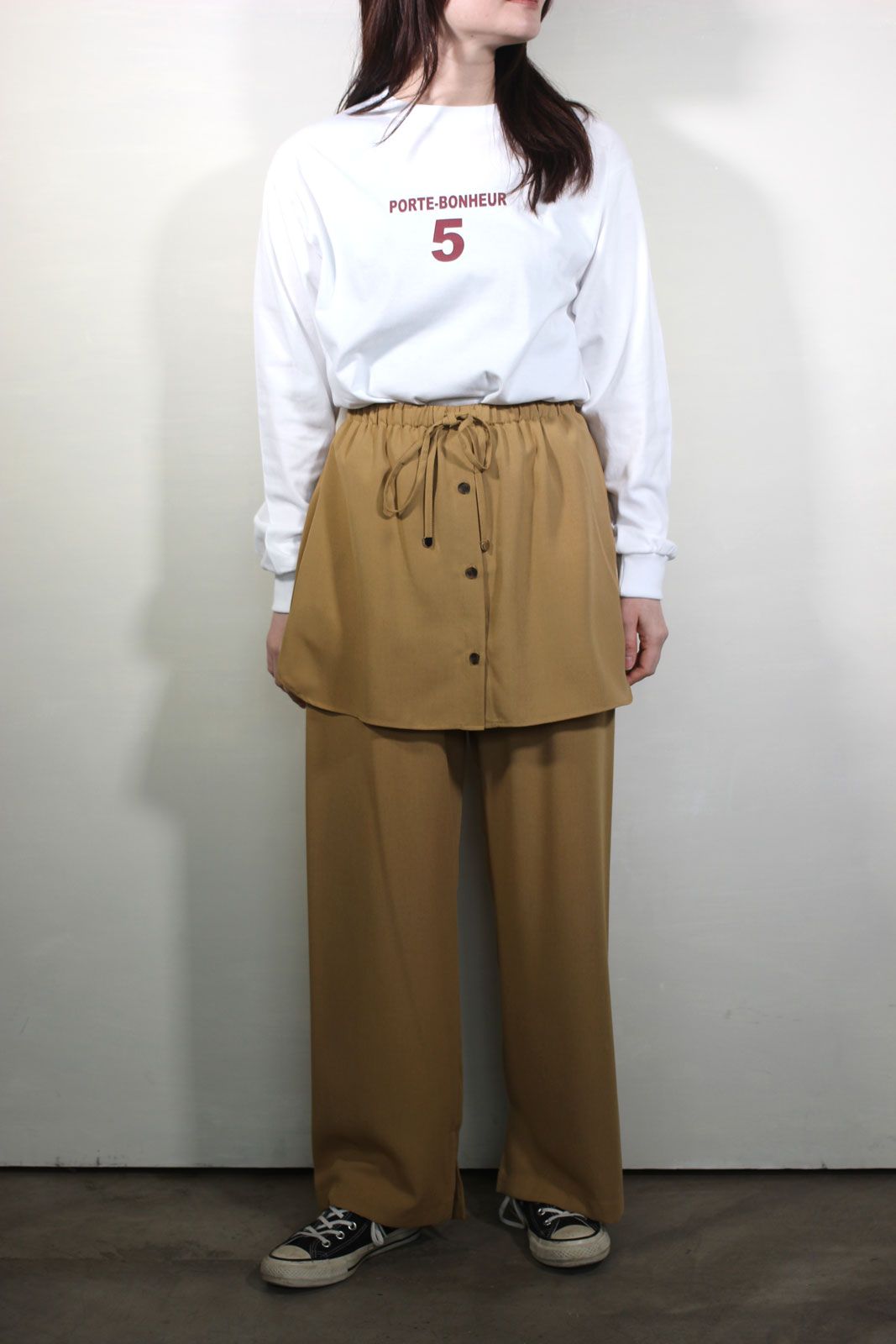 CHIGNON - [3651-025MK] シャツテールスカートPT ベージュ | ravii