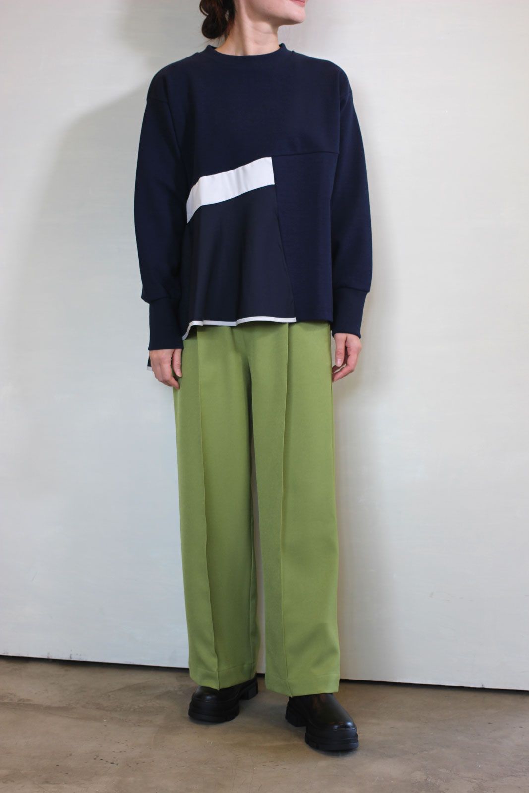 綾二重ストレッチワイドパンツ グリーンxベージュ