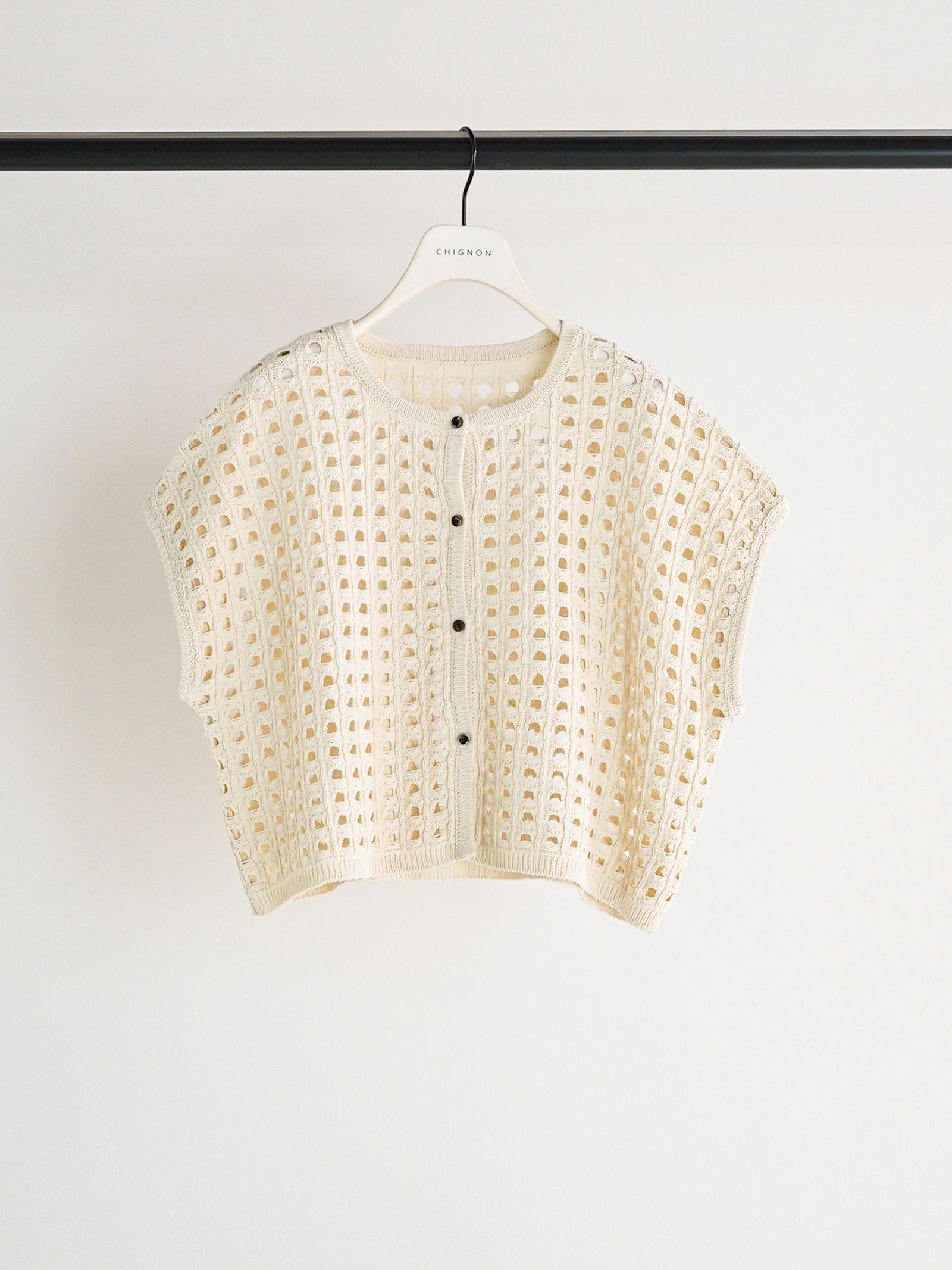 [9561-098DP] メッシュボックスニットベスト オフホワイト