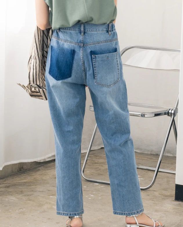 バックデザインデニムパンツ ブリーチ