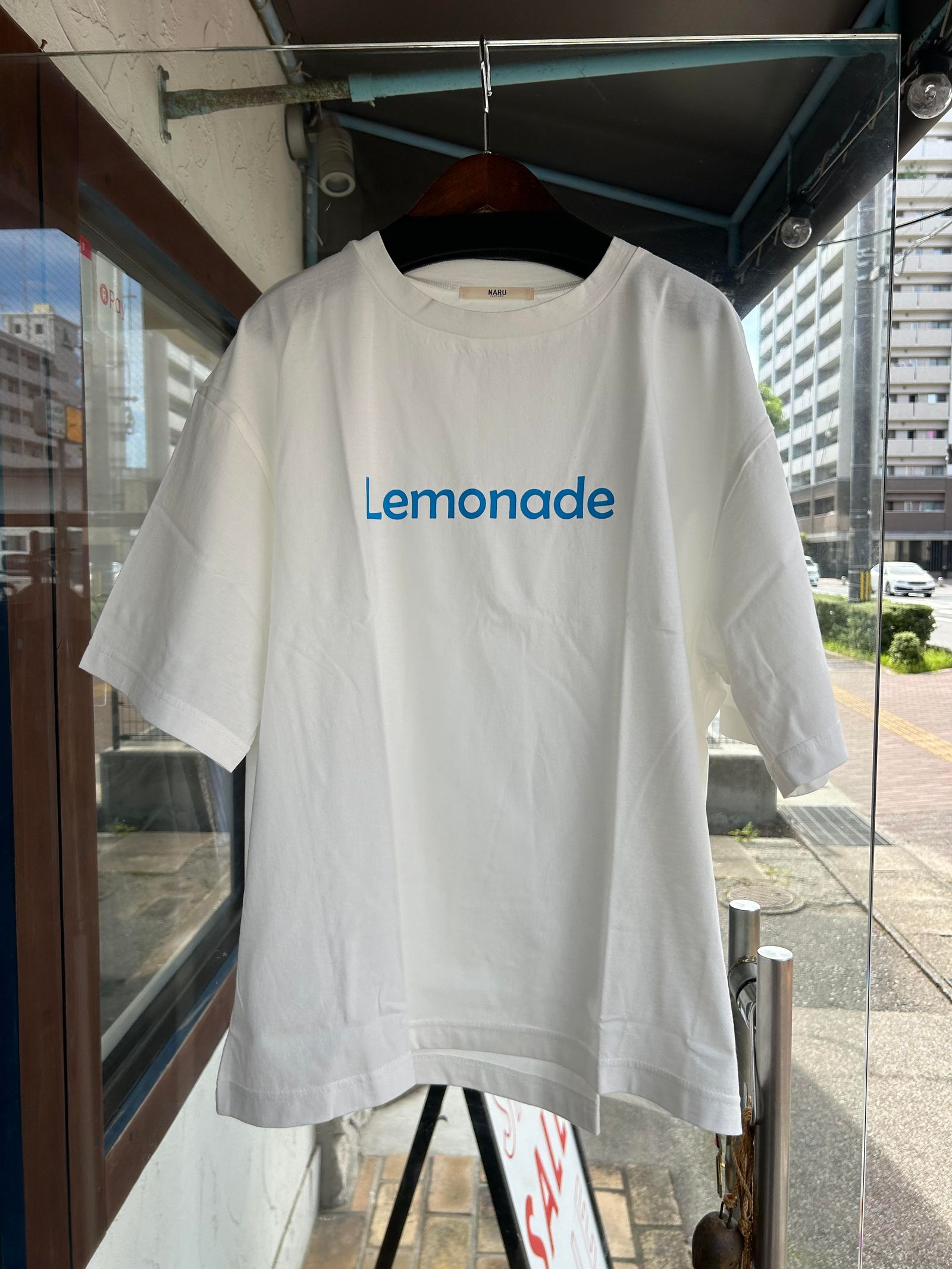 ラスティック天竺LemonadeプリントT オフxブルー