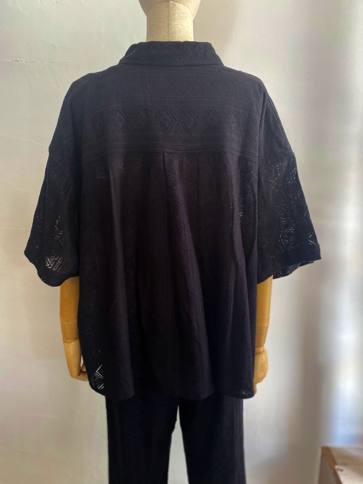 LACE SHORT-SLEEVE SHIRT ブラック