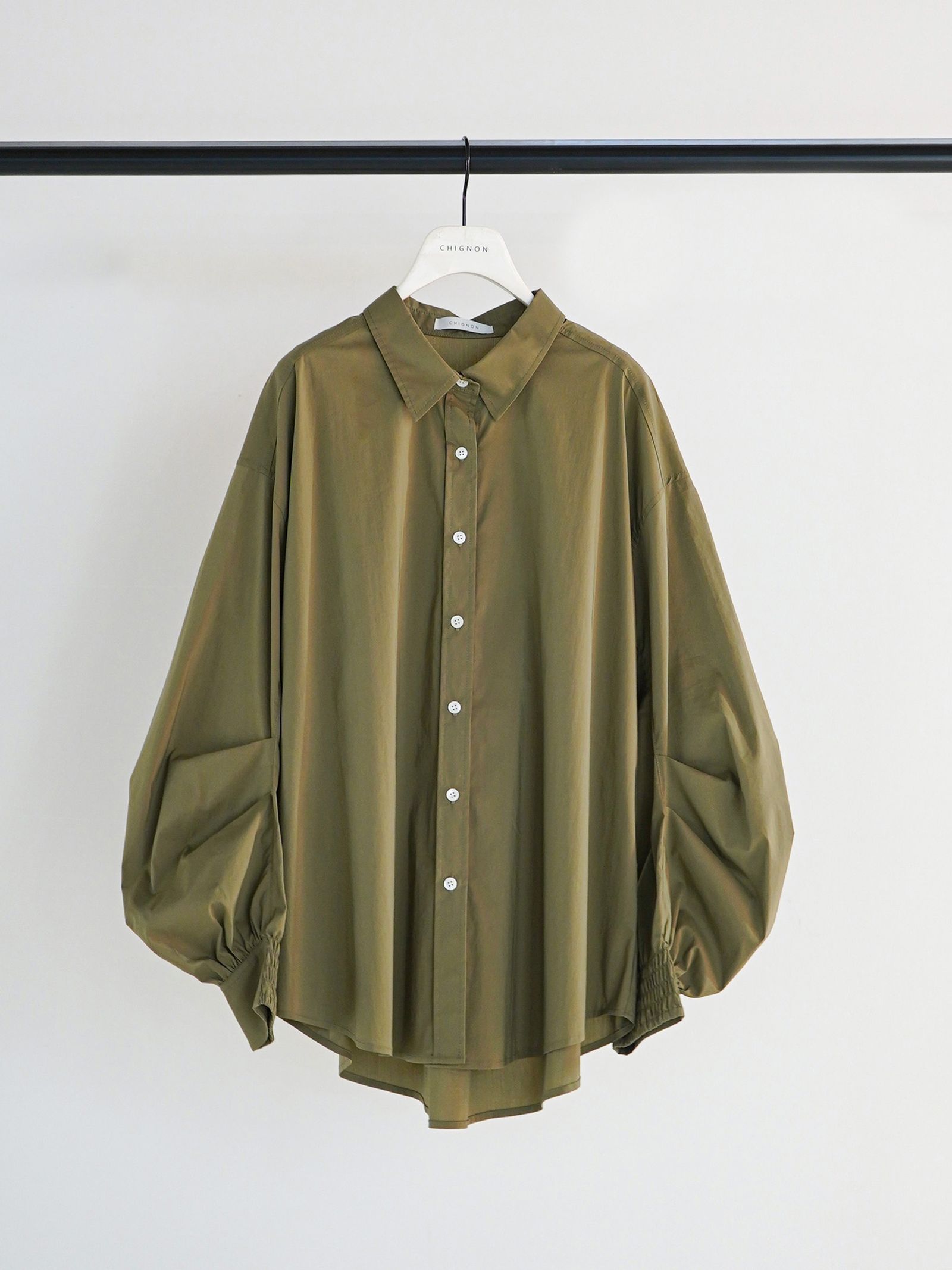 [1261-017KK] タックボリュームスリーブSH カーキ