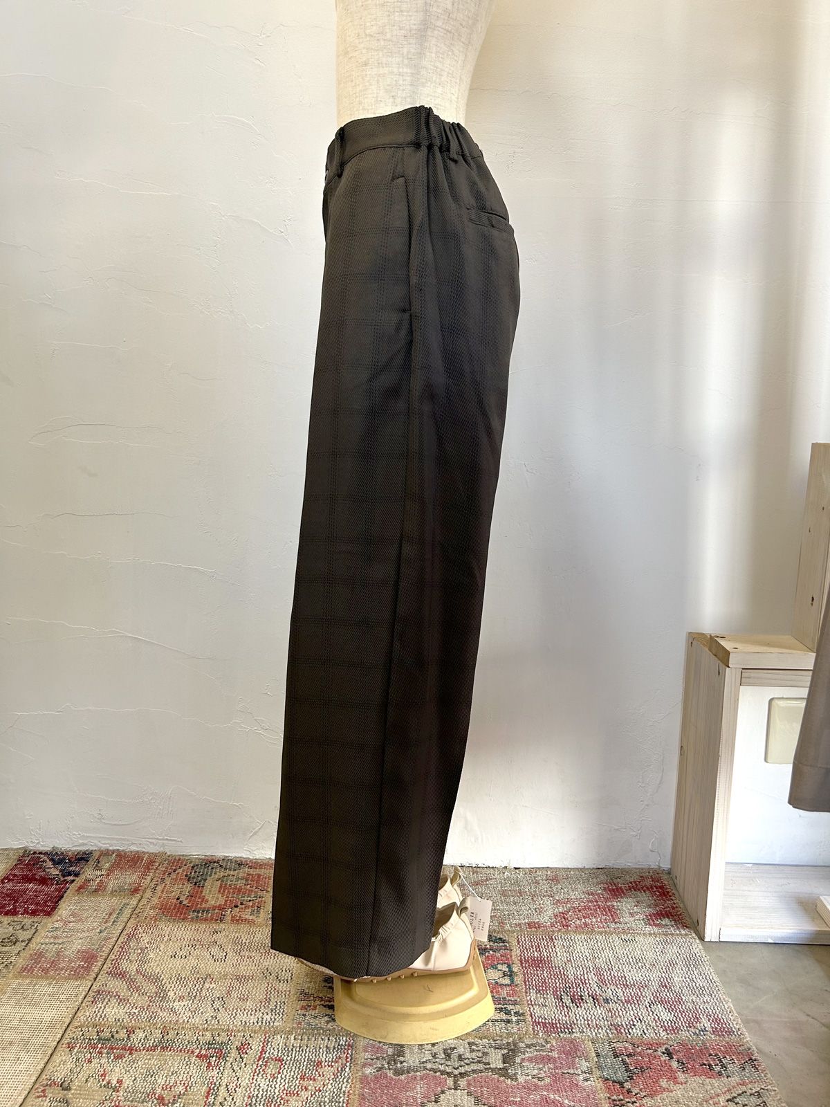ウールライクストレートパンツ カーキ