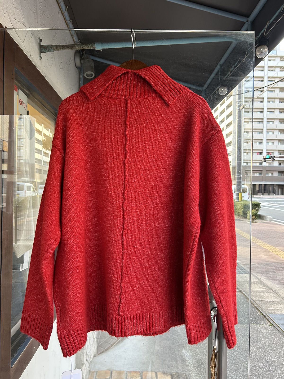 スリットタートルカラーニット レッド