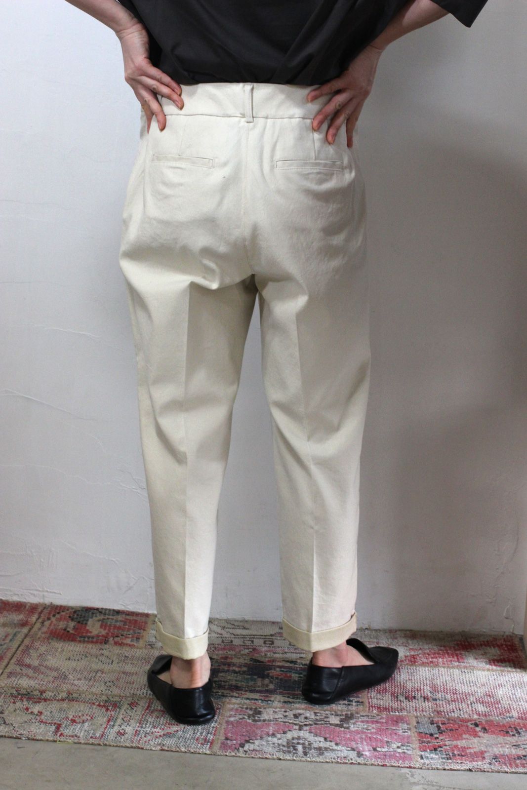 ワンウォッシュカラーデニムベーカーパンツ ベージュ