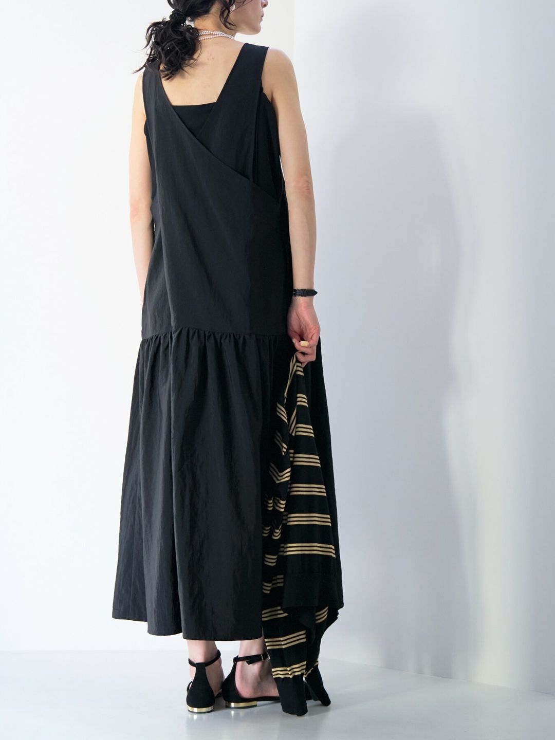 [5263-659YM] バッククロスティアードOP ブラック