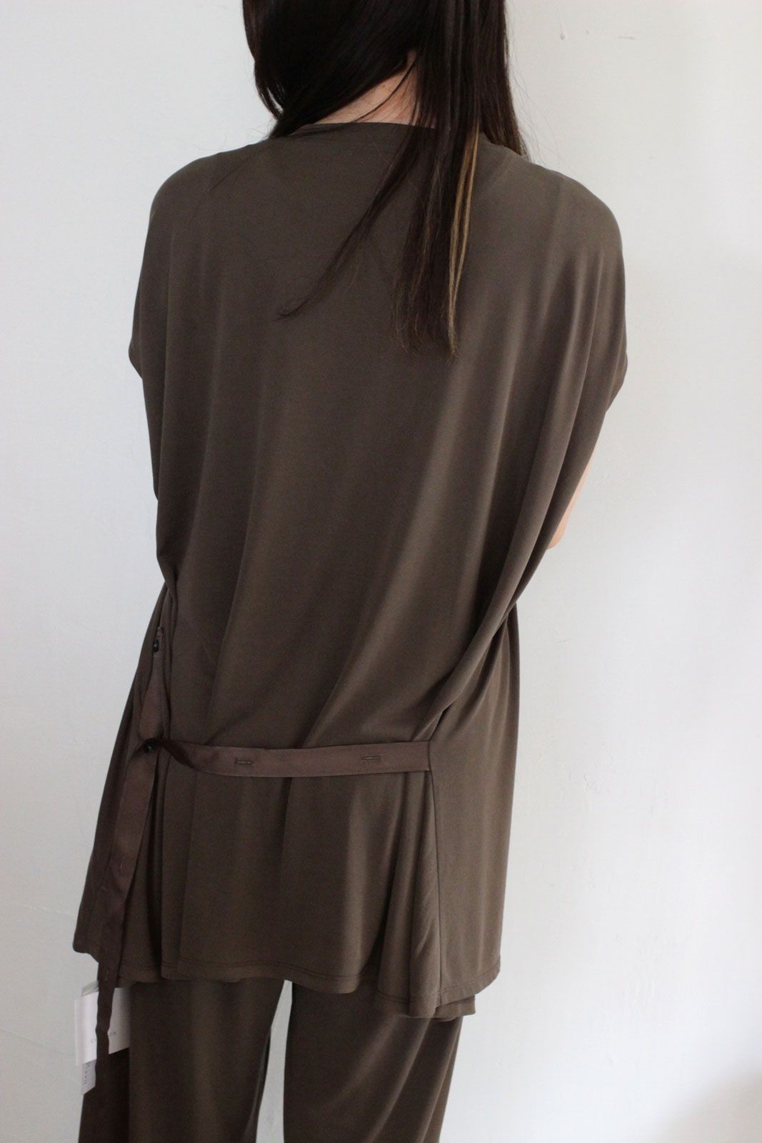 CHIGNON - [8552-183KK] パウダータッチマルチWAYPO カーキ | ravii