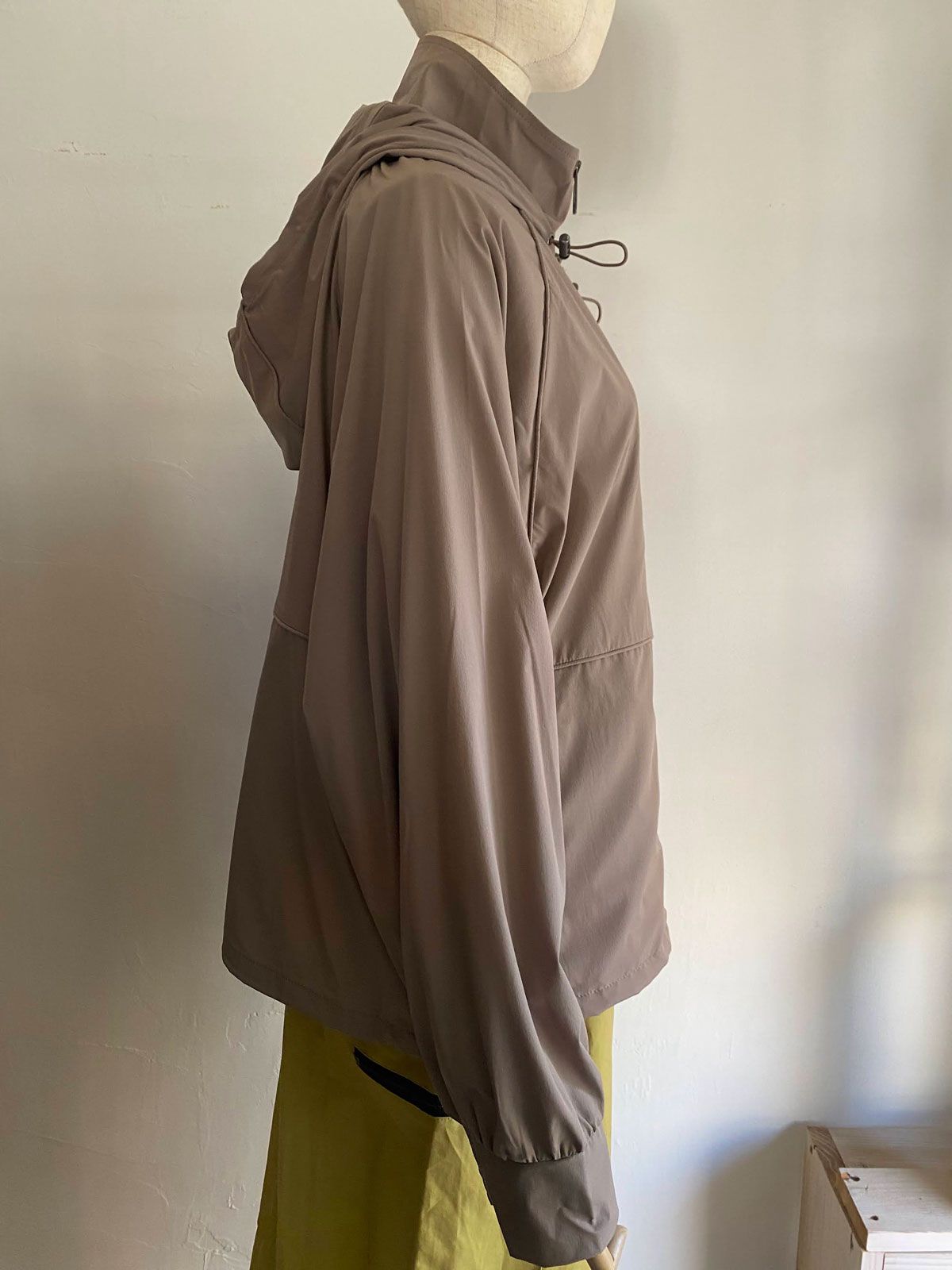 ICE TOUCH 接触冷感 薄ブルゾン モカ