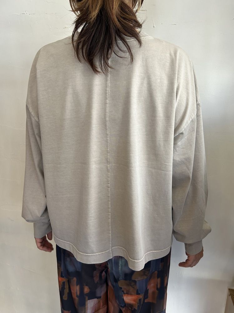PYGMENT-DYED LOGO LONG T-SHIRT ベージュ