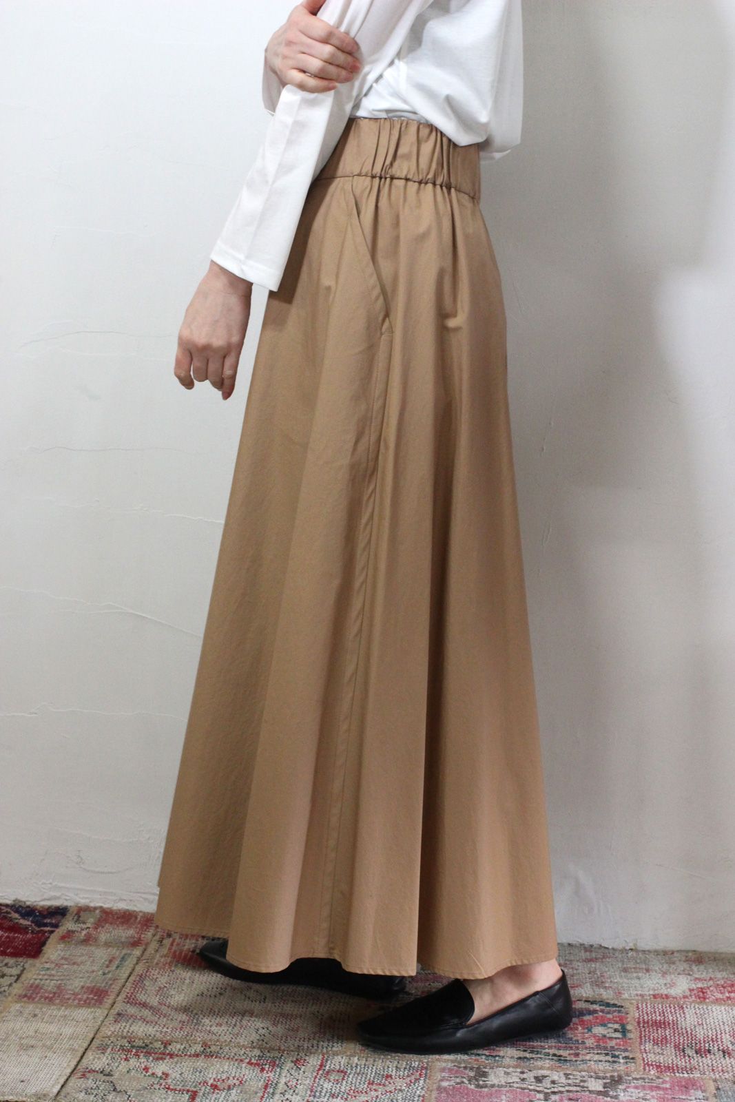 ボリューミースカーチョ ベージュ