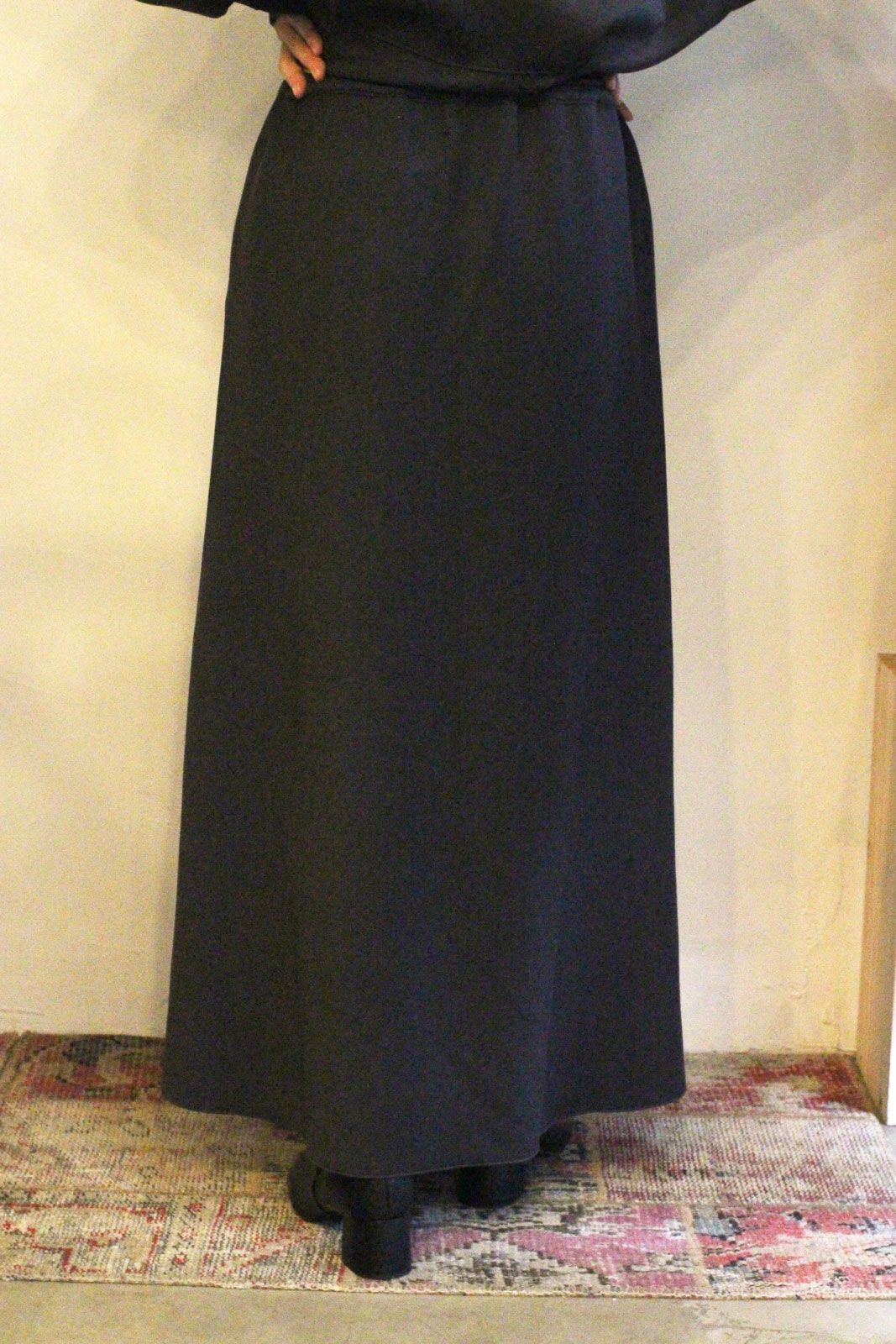 ライトダンボールフレアスカート チャコール