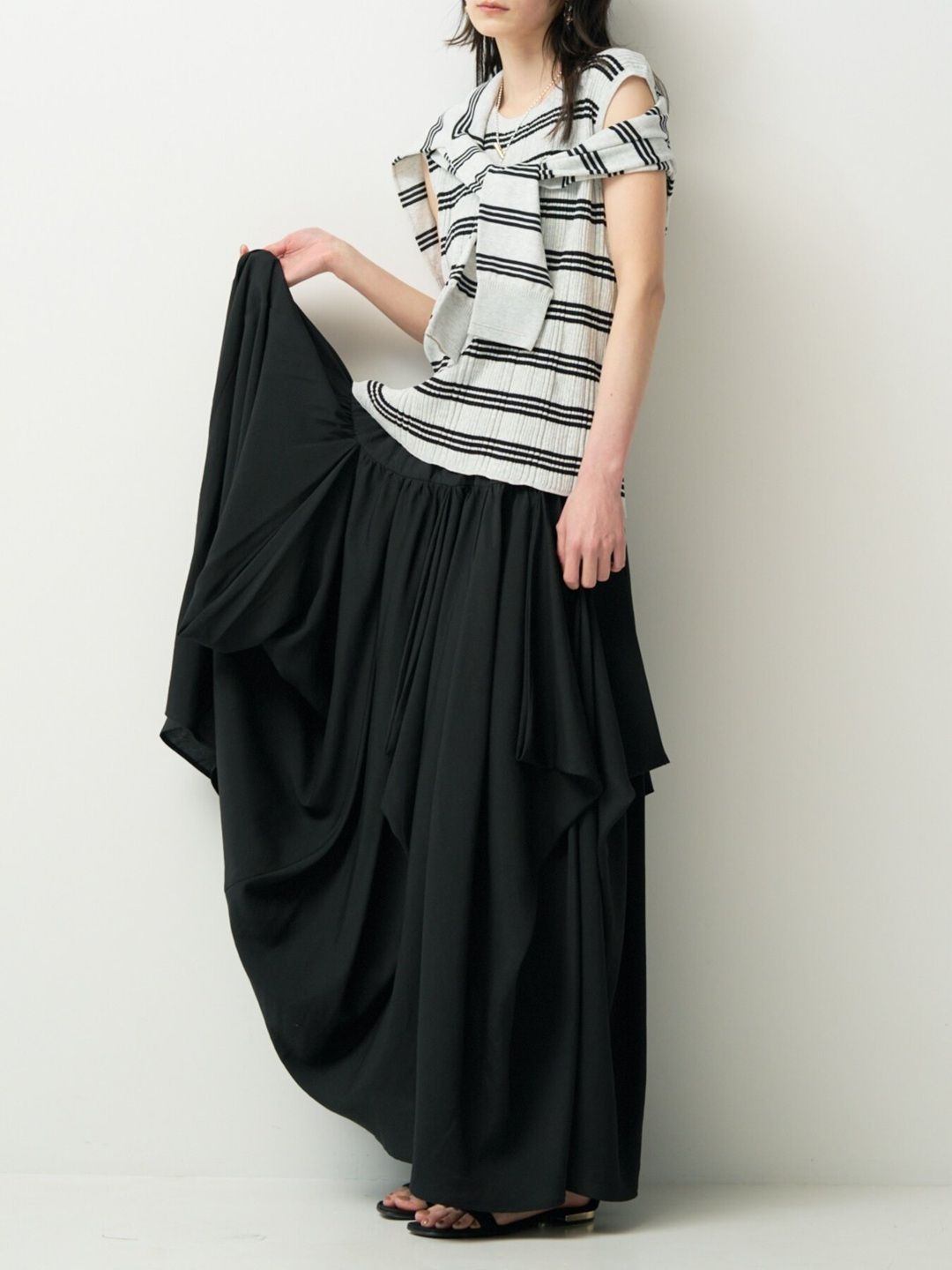 [2263-638NH] ドレーピングフォルムSK ブラック