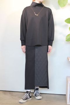 オーバーサイズハイネックプルオーバー ブラック