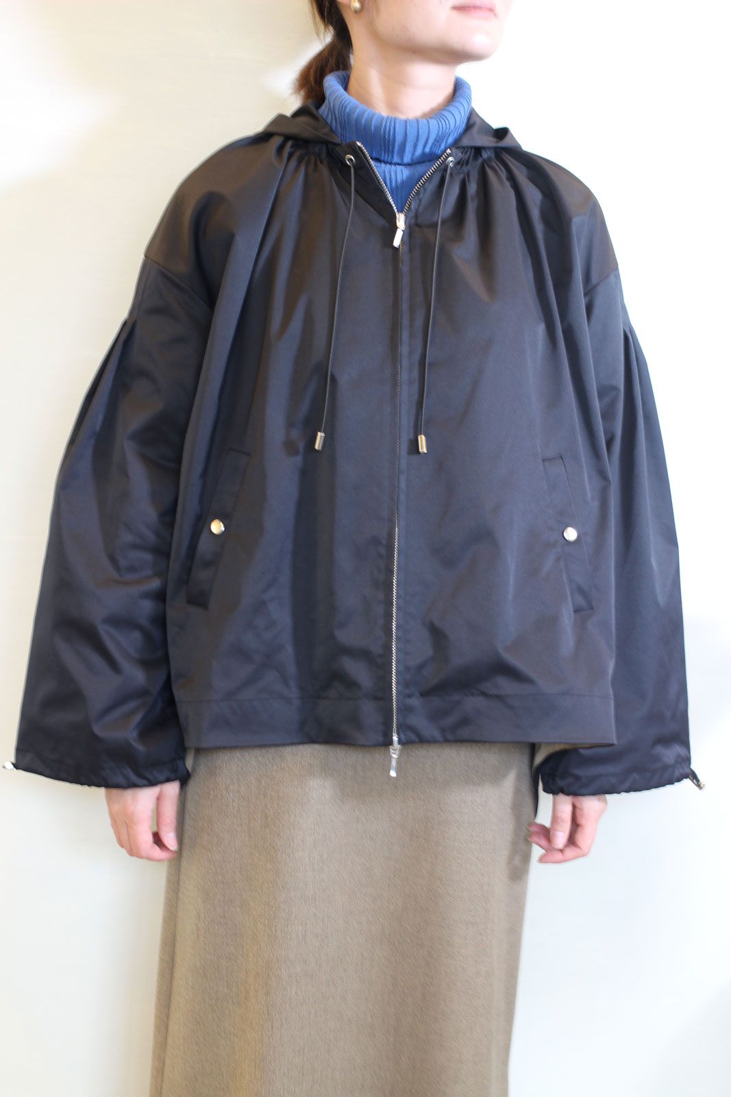バックフレアパーカーブルゾン ブラック