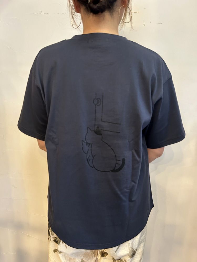 クラシック天竺 ひょっこり猫さんTシャツ ブルーグレー