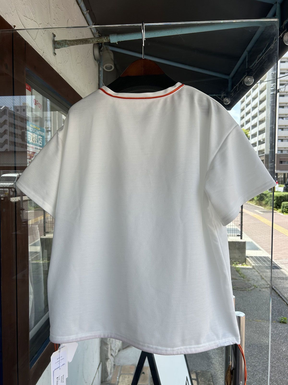ネオンカラーナンバリングTシャツ ホワイトxオレンジ