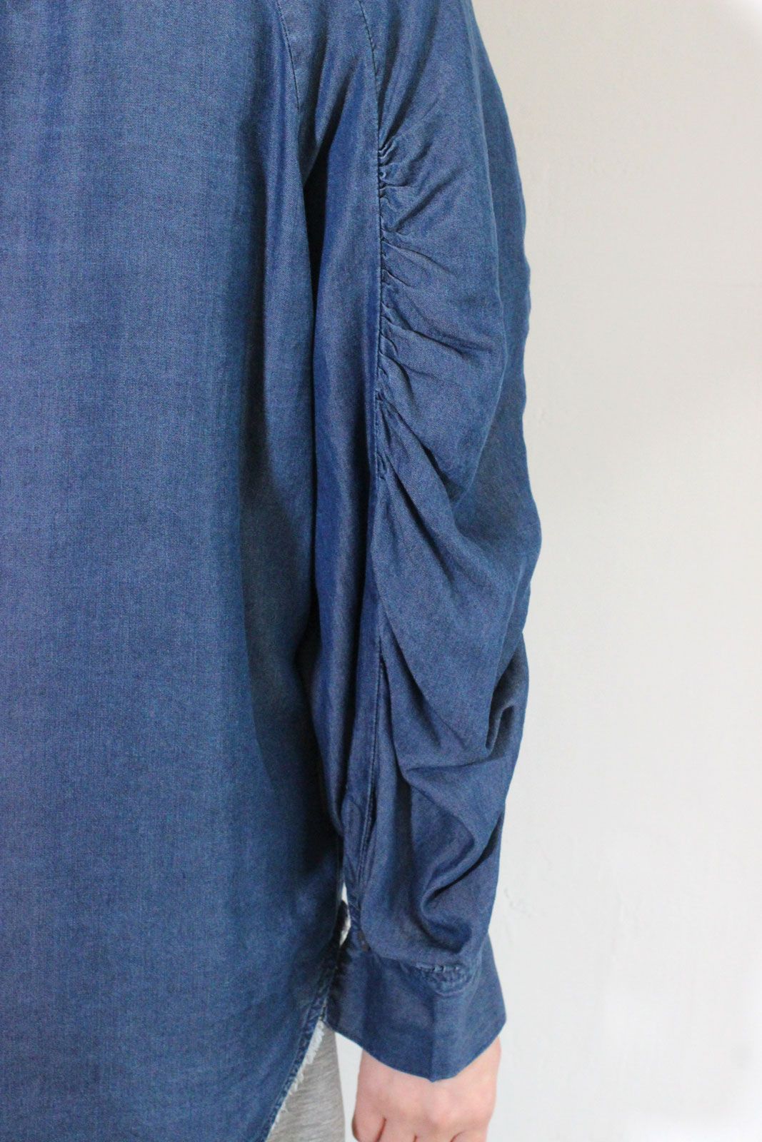 4.5ozテンセルデニムギャザーシャツ ネイビー