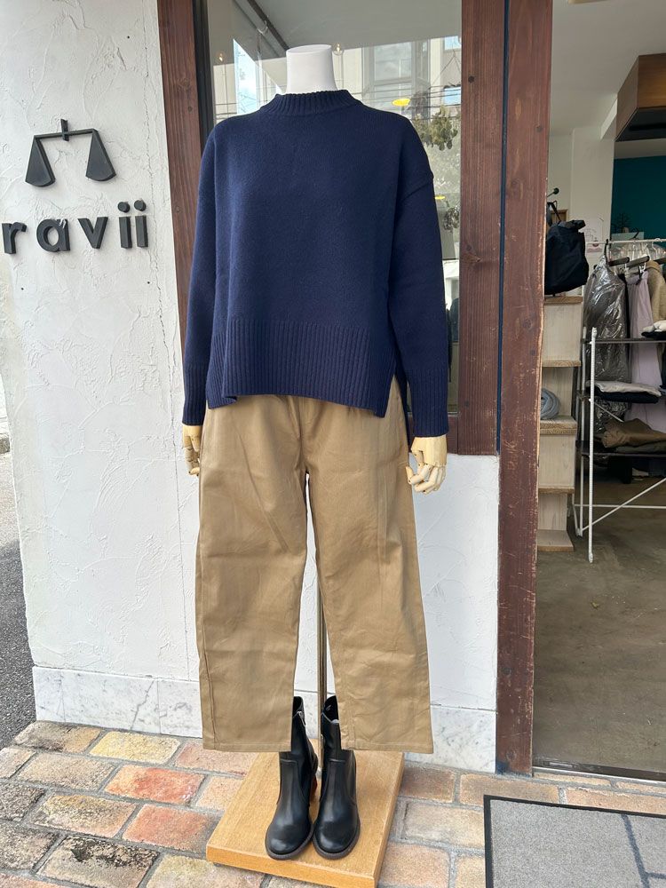 タスマニアラムコモドニット ネイビー