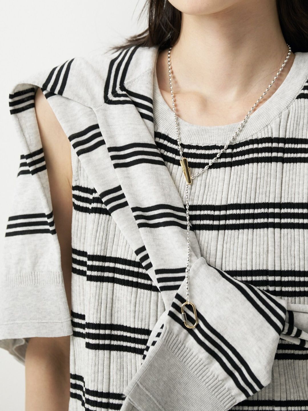 [9263-694GS] ミニマルクルーネックCDトップス ブラック