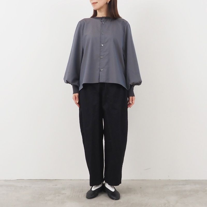 トロンとツイルフレアシャツ ベージュ