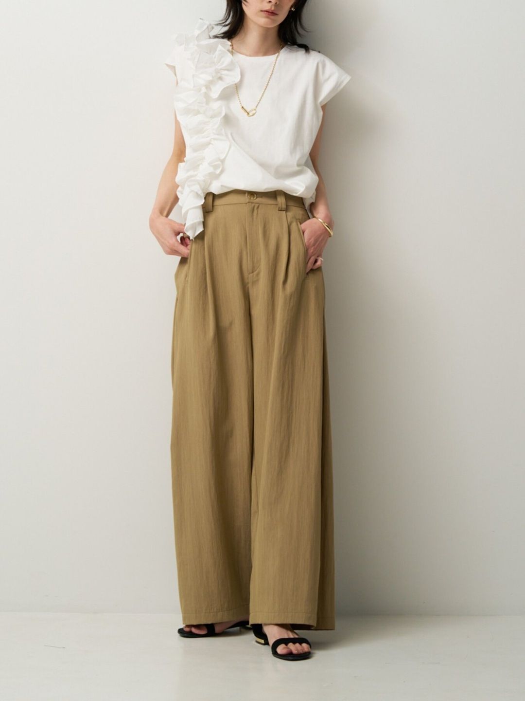 [8563-609KK] ブルームフリルTEE ベージュ