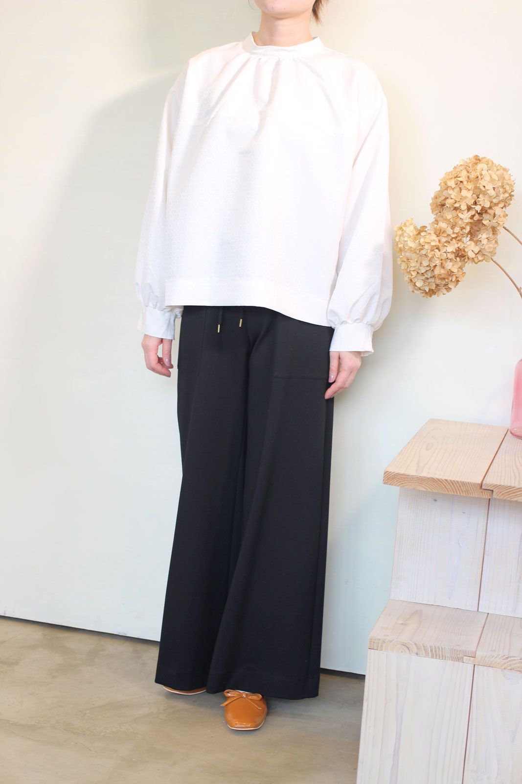 ヴィーナスティアポンチワイドパンツ ブラック
