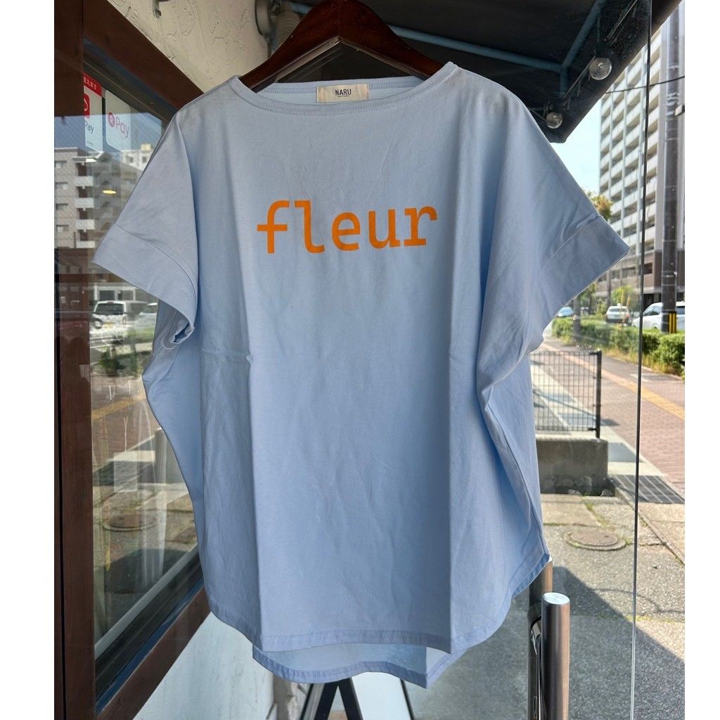ラスティック天竺FleurプリントT アイスブルー