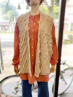 フリンジベスト グレージュ
