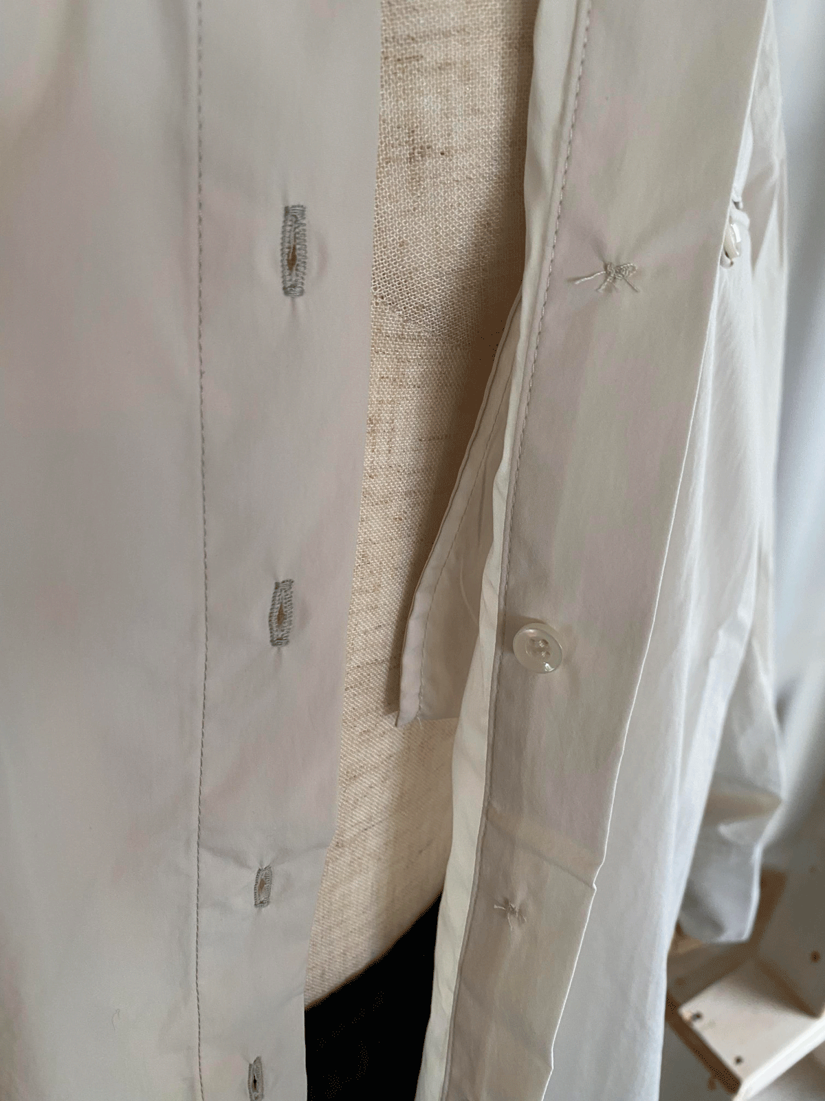 ポリエステルブロード 丈2WAYシャツ オフホワイト