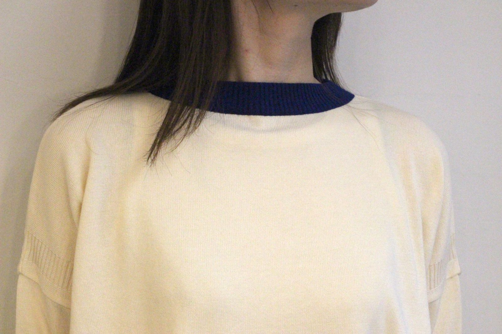 度詰め天竺配色コットンニット アイボリーxネイビー