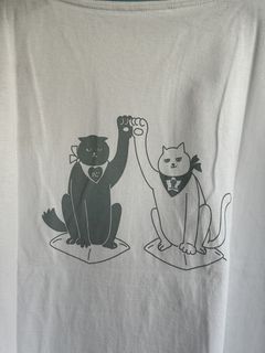 ナチュラルソフト天竺 まねき猫PTコンフィーシャツ ライトグレーブルーグレー