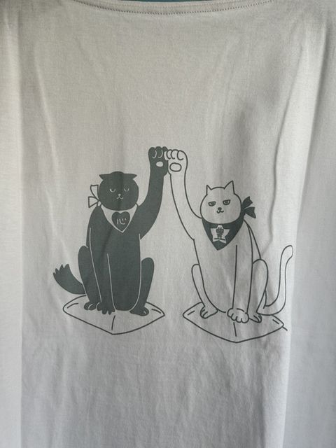 ナチュラルソフト天竺 まねき猫PTコンフィーシャツ ライトグレーブルーグレー