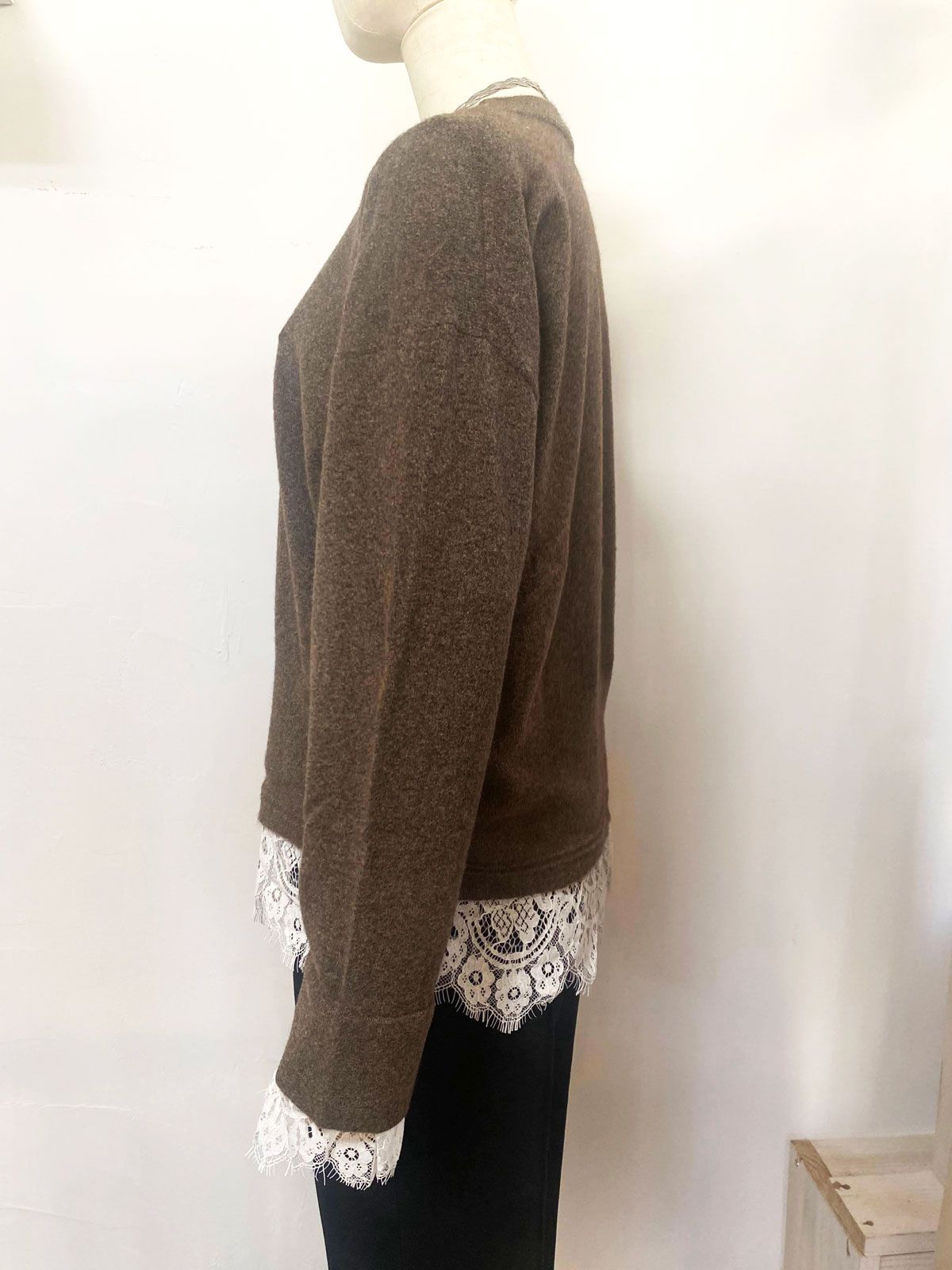 カシミアタッチレースドッキングニット ブラウン