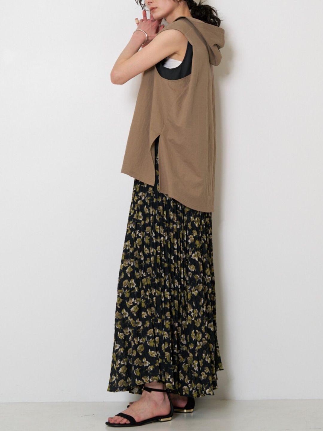 [2963-630NH] ニュアンスフラワープリーツSK ブラック