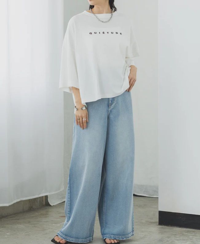 ロゴプリントワイドショートTシャツ オフホワイト