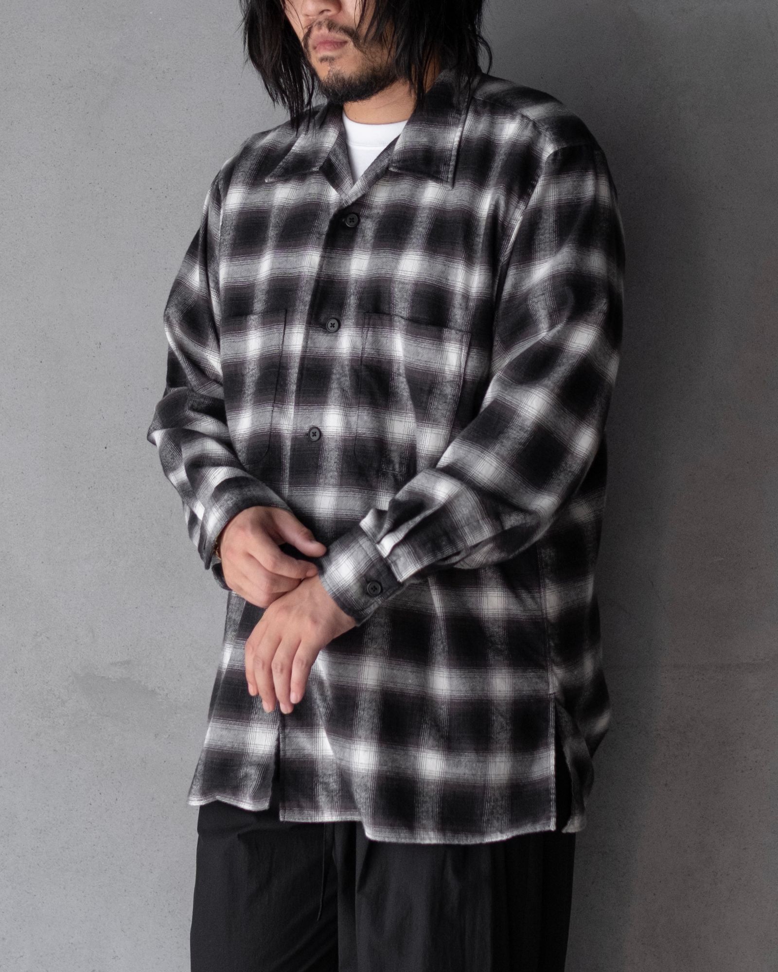 Open Collar SH / Black×White Ombre