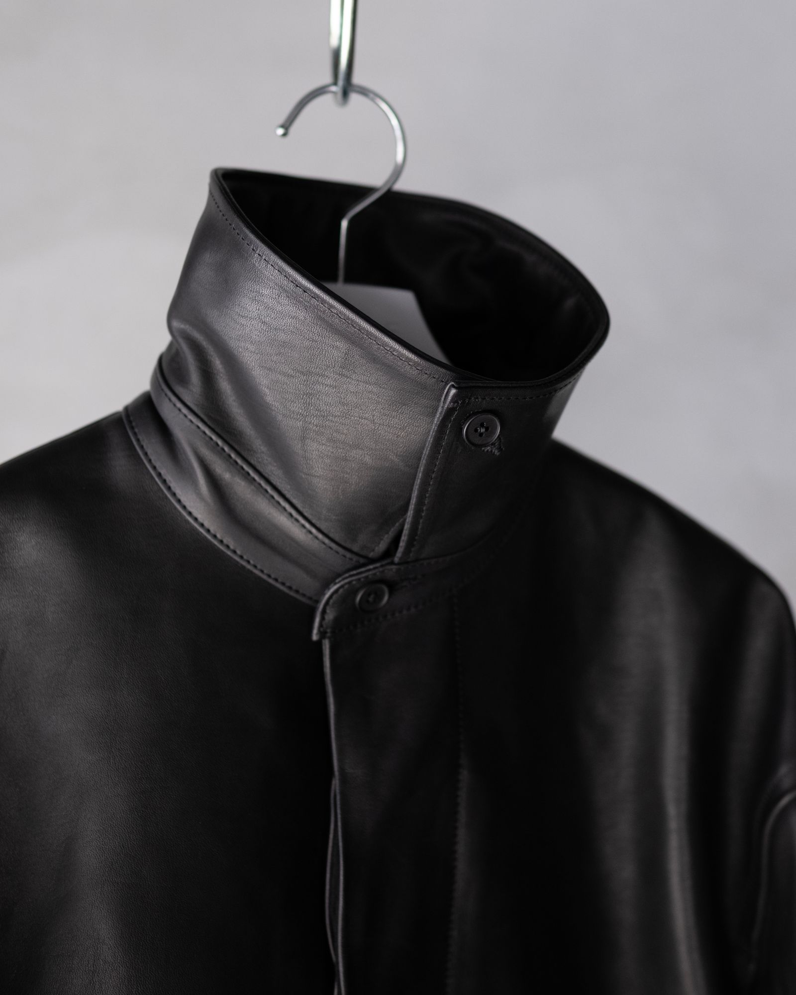 Leather Wide Elbow Coat / Black