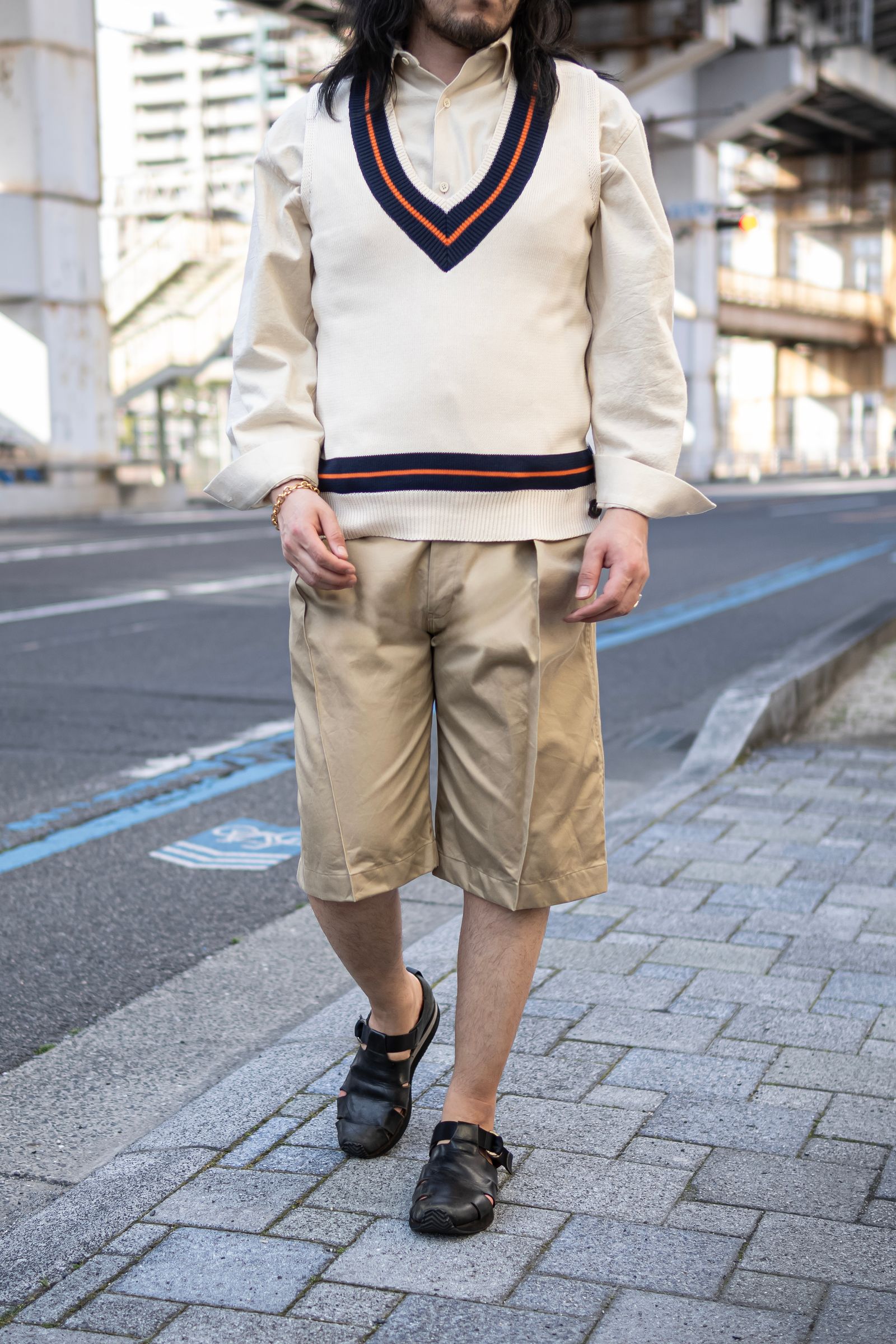 roundabout - Pin Tuck Half Pants / Beige | Retikle Online Store