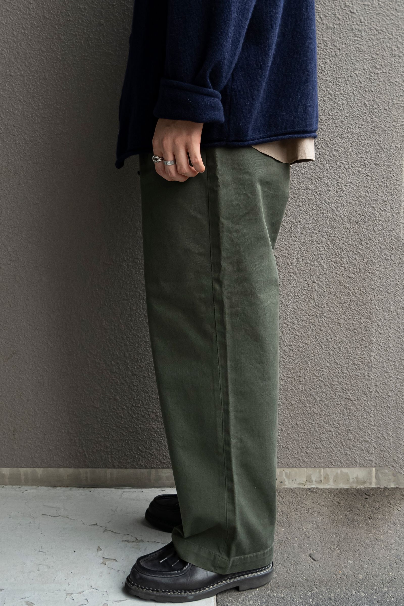 DRAGON TWILL 1TUCK WIDE PANTS / OLIVE