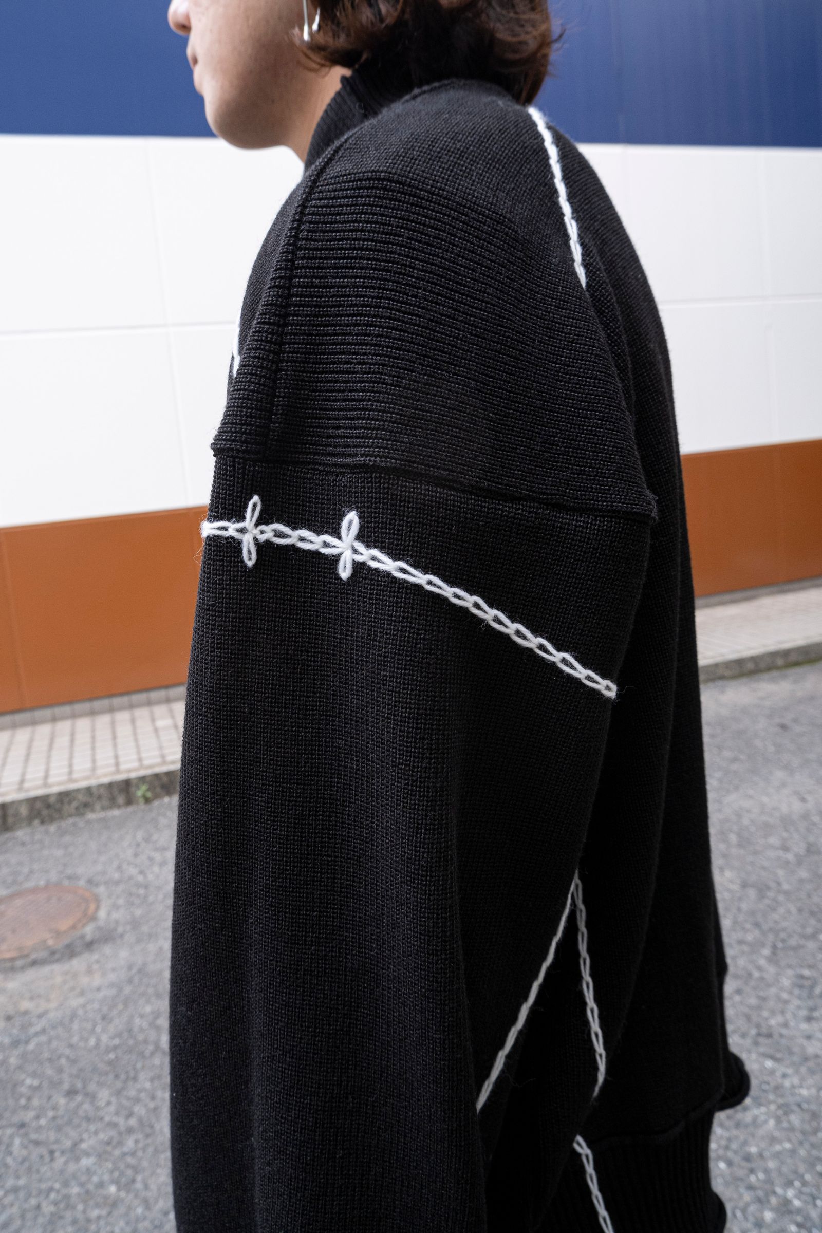 previous sweater / black×white stitch