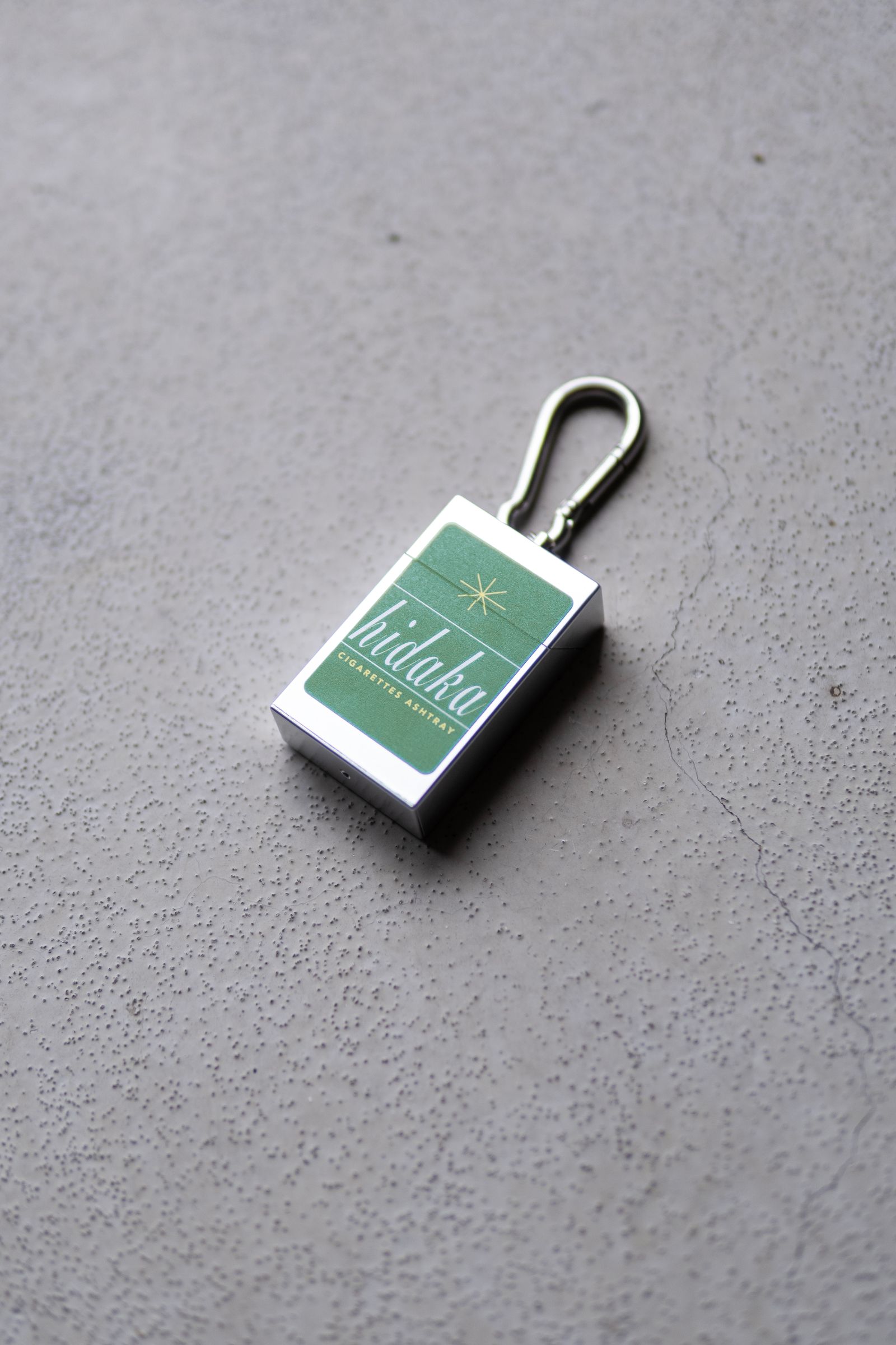PORTABLE ASHTRAY - HI-LITE / GREEN