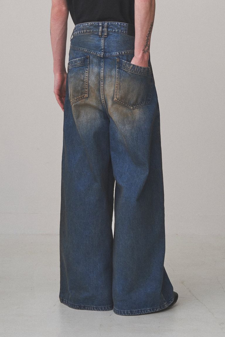 JUHA - RUST BAGGY DENIM PANTS / INDIGO | Retikle Online Store