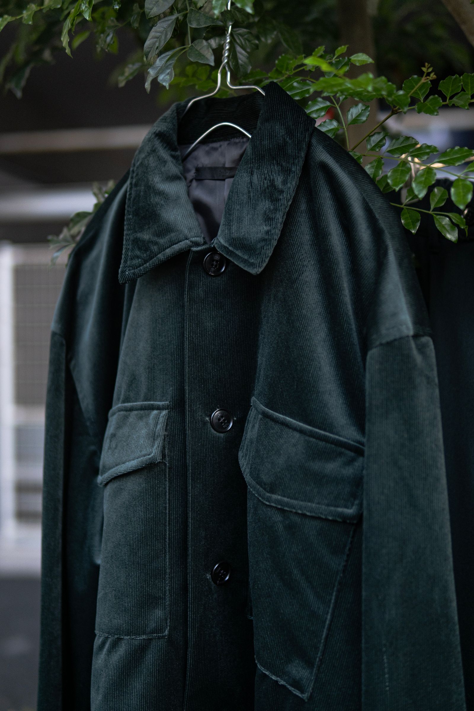 LUSTROUS CORDUROY SHIRT JACKET / GREEN