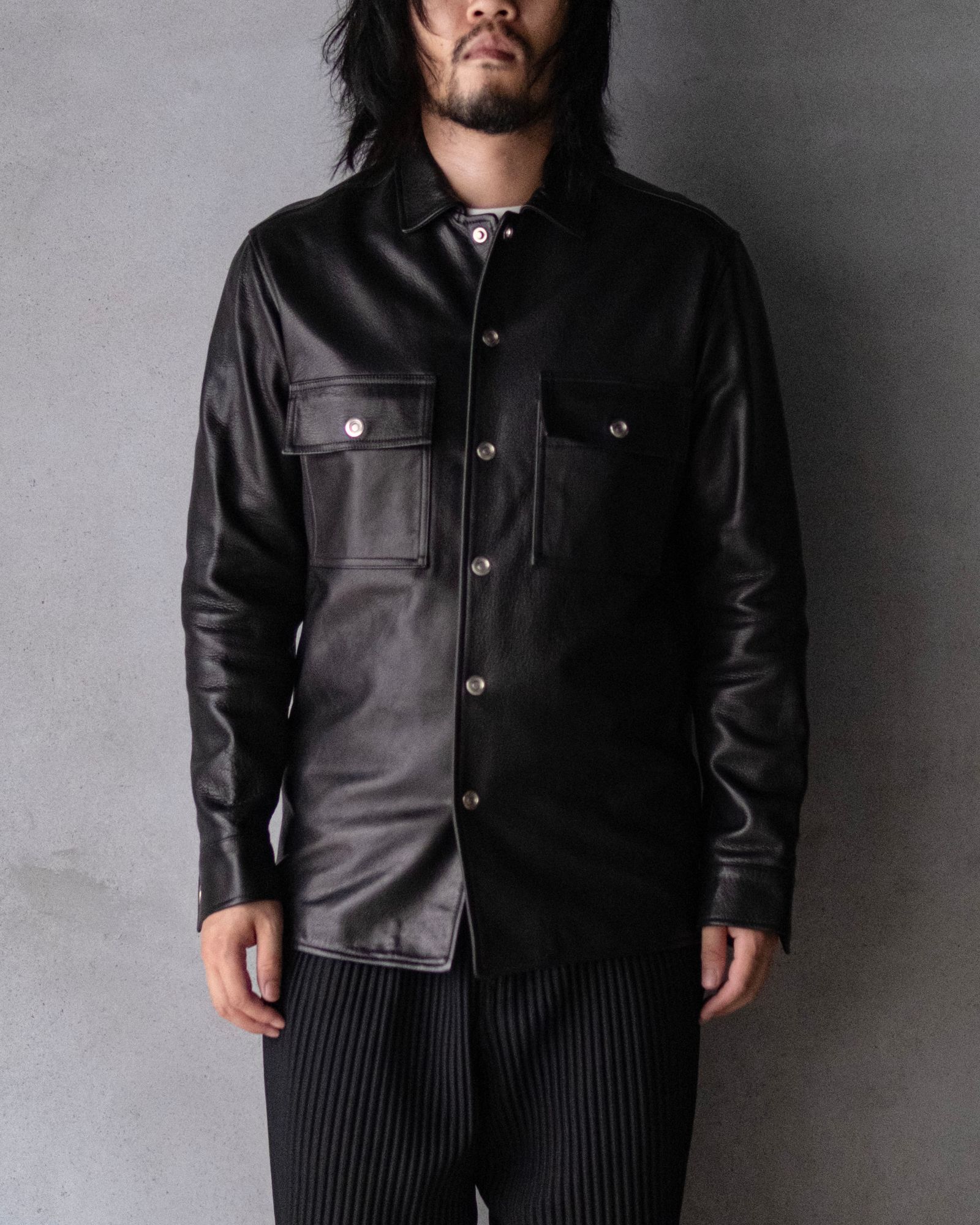leather shirt / black