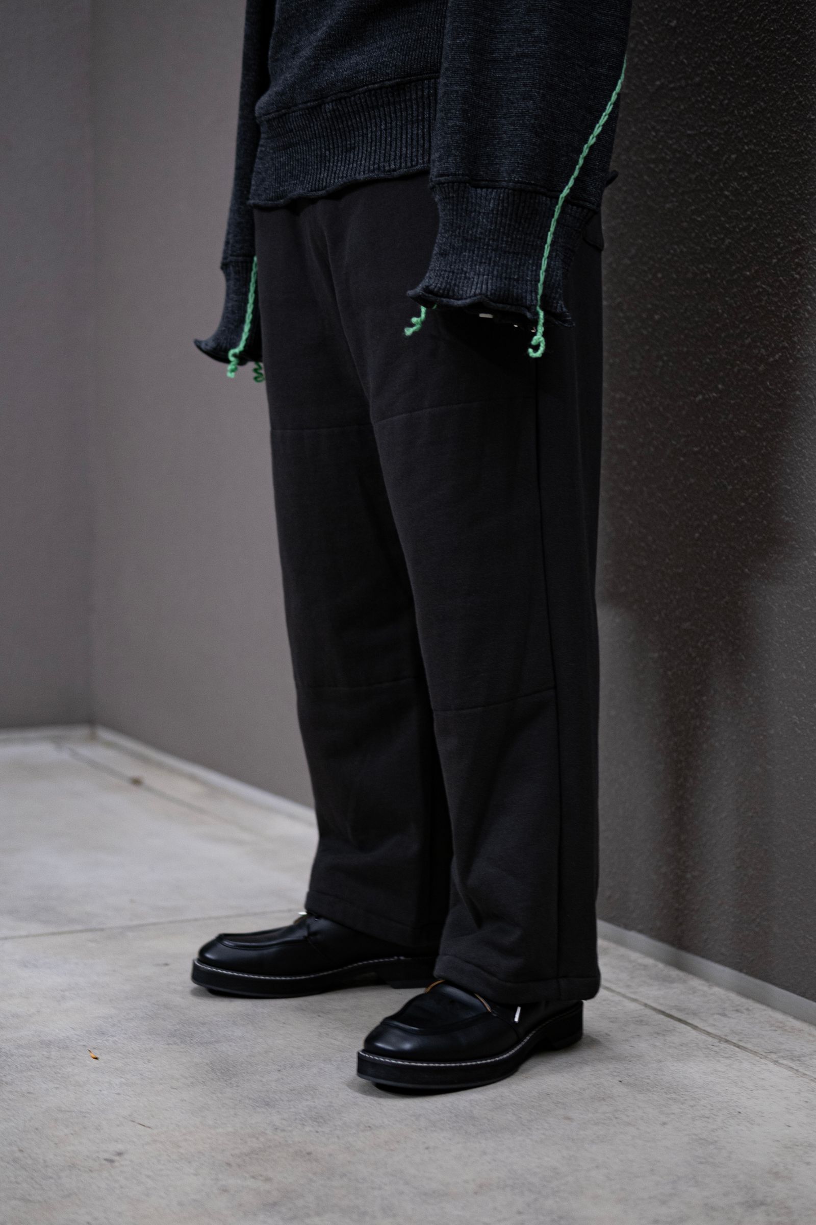 Convenient Sweat Pants / SUMI BLACK
