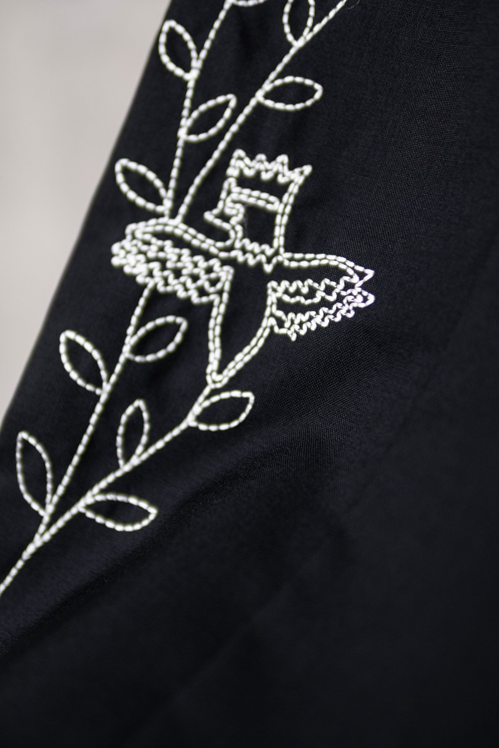 Dear, NOTHING SPECIAL TROUSERS WITH EMBROIDERY / DAWN BLACK