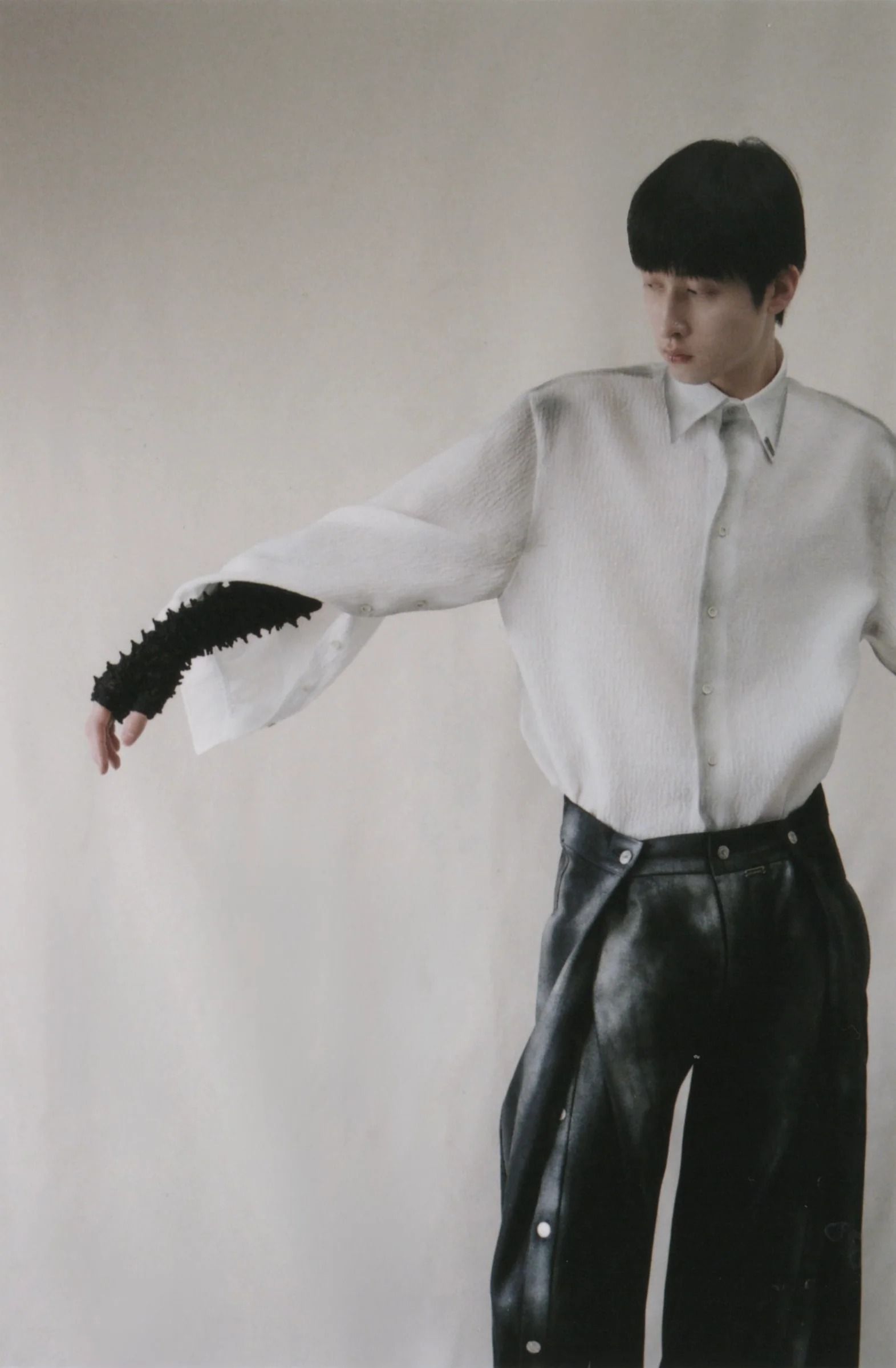 Versatile Spiky Shibori Glove / Black