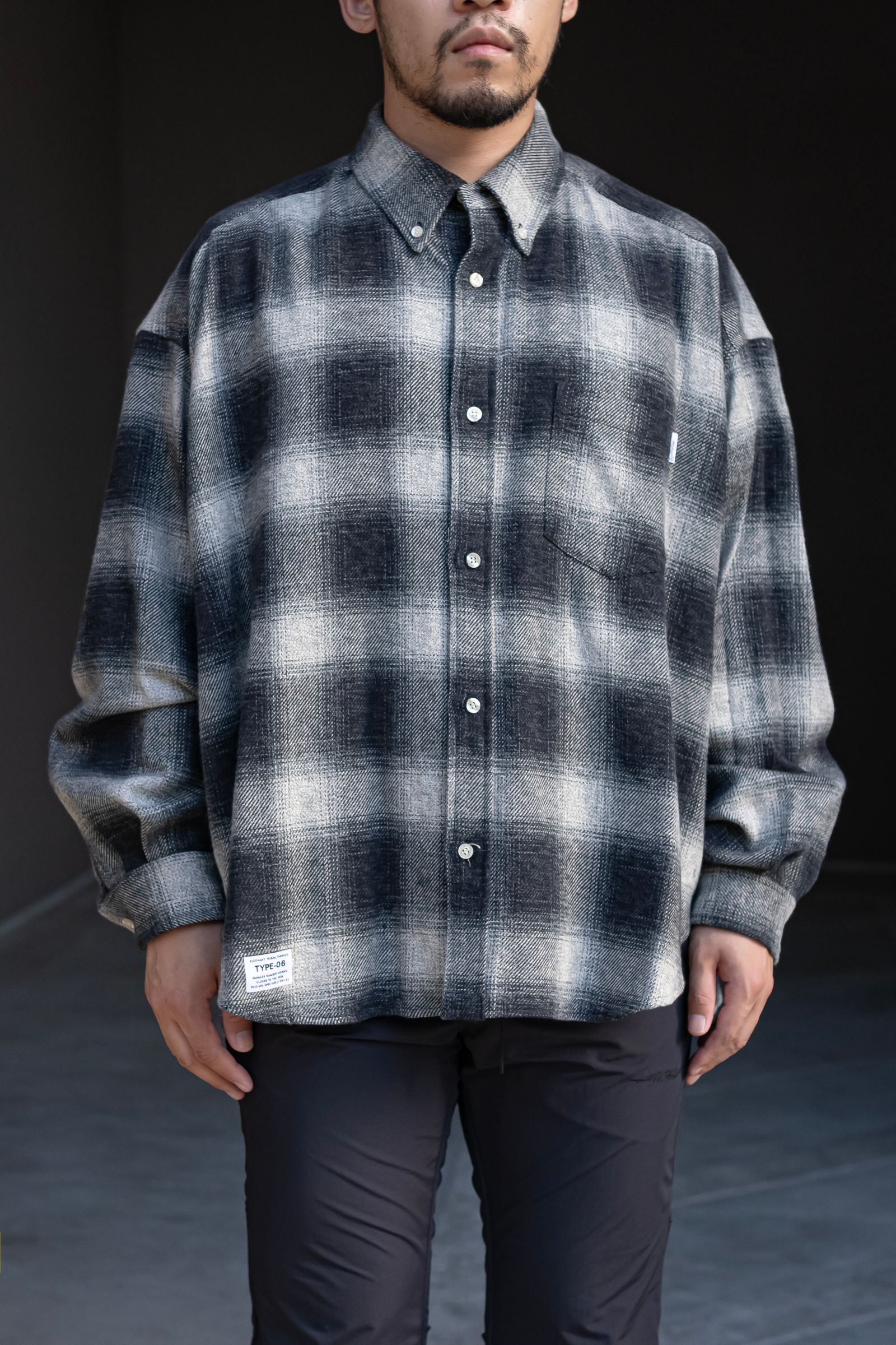 elephant TRIBAL fabrics - GATHER OMBRE CHECK BD SHIRT / BLACK